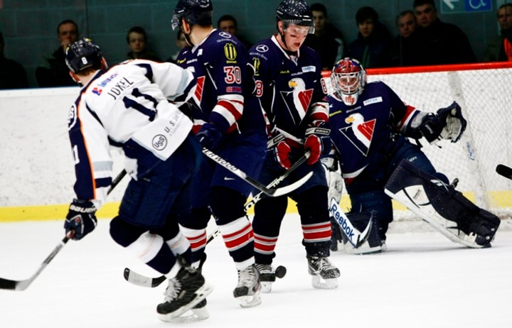 Skvelí juniori vedú nad Slovanom 2:0, sériu chcú ukončiť čím skôr